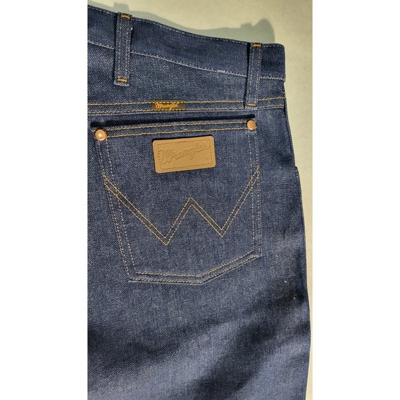 Vintage Wrangler Jeans Dark Denim Straight Leg Classic Fit Pants Size 42 New - Picture 1 of 7